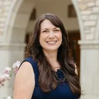  Victoria Smith