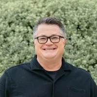  Chad Reisser